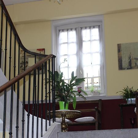 Bed and Breakfast Chateau De Bourrassol Menetrol Zewnętrze zdjęcie