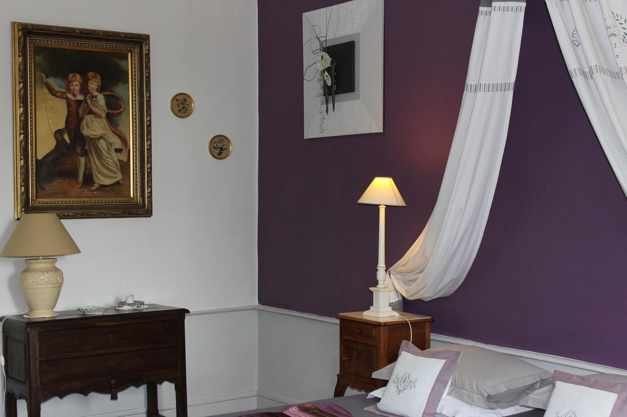 Bed and Breakfast Chateau De Bourrassol Menetrol Zewnętrze zdjęcie